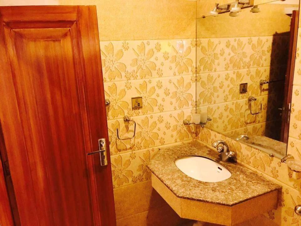 Pak Hotel Iszlámábád Kültér fotó